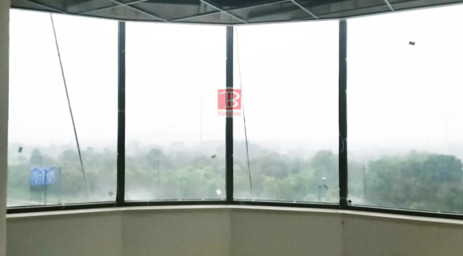 使用隔斷防火玻璃時要注意什么？